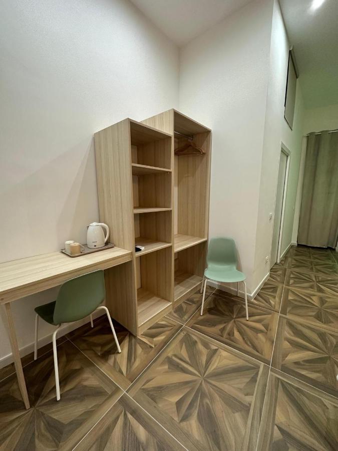 San Ferdinando Suite Room Napoli Bagian luar foto