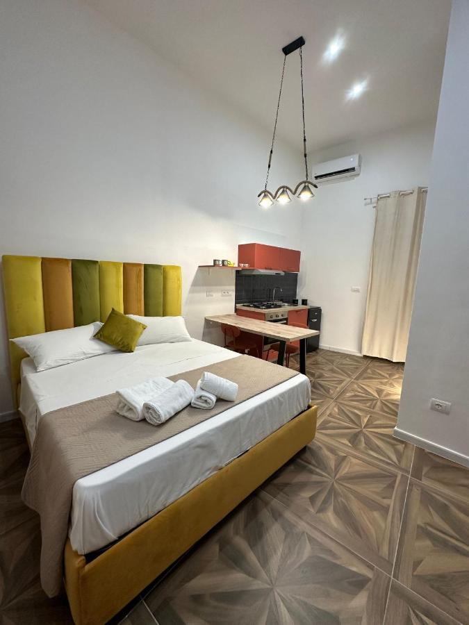 San Ferdinando Suite Room Napoli Bagian luar foto