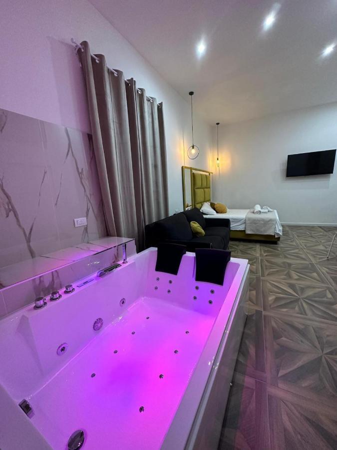 San Ferdinando Suite Room Napoli Bagian luar foto