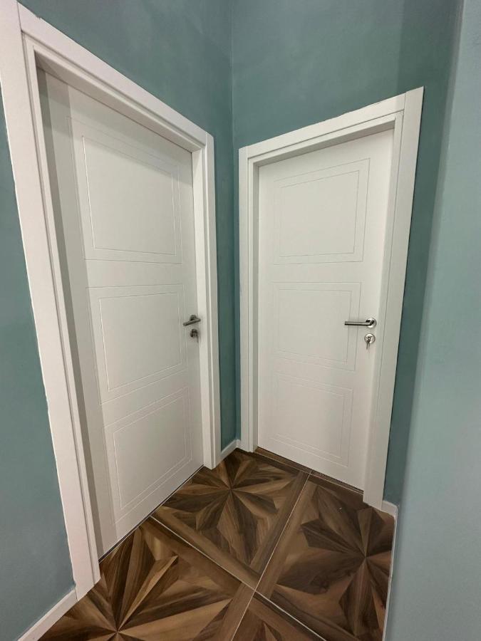 San Ferdinando Suite Room Napoli Bagian luar foto