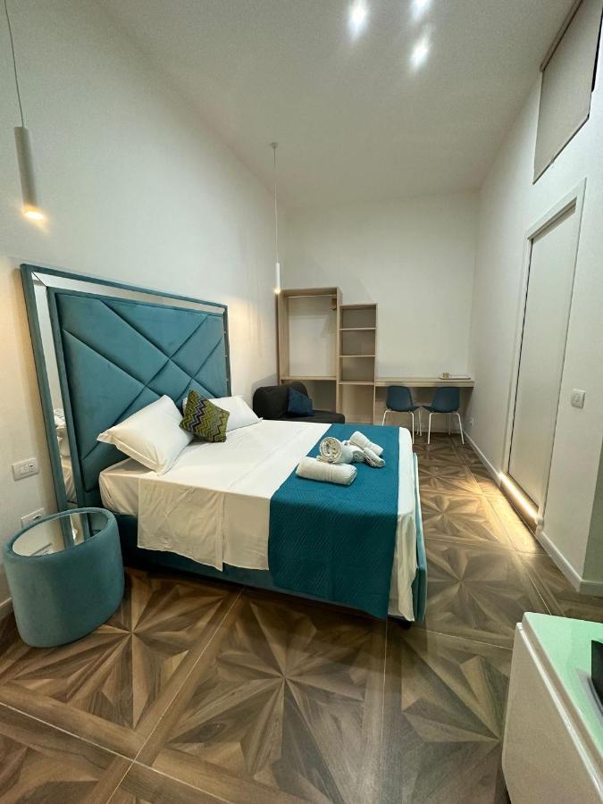 San Ferdinando Suite Room Napoli Bagian luar foto