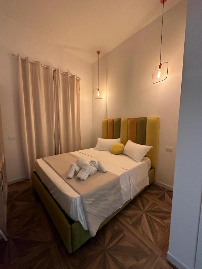 San Ferdinando Suite Room Napoli Bagian luar foto