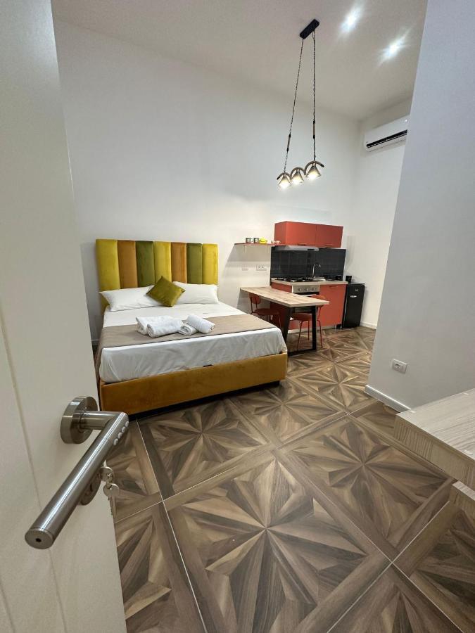 San Ferdinando Suite Room Napoli Bagian luar foto