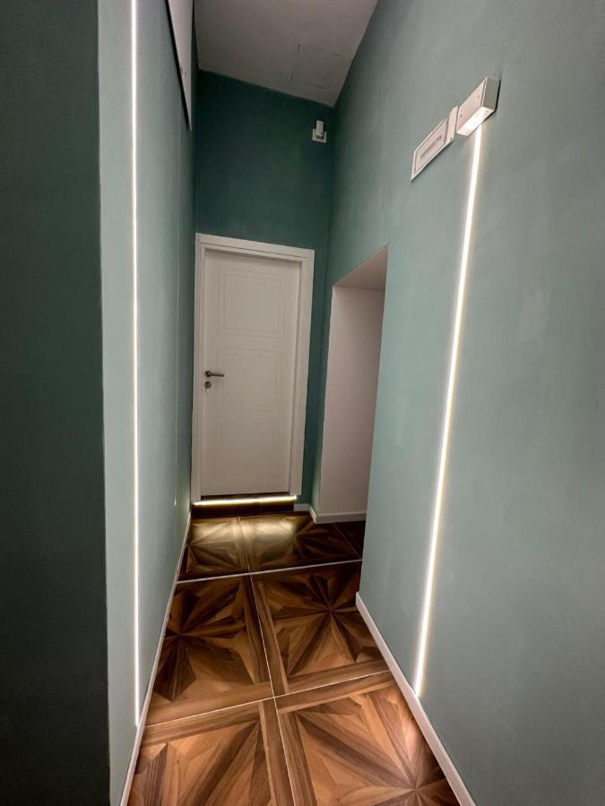 San Ferdinando Suite Room Napoli Bagian luar foto