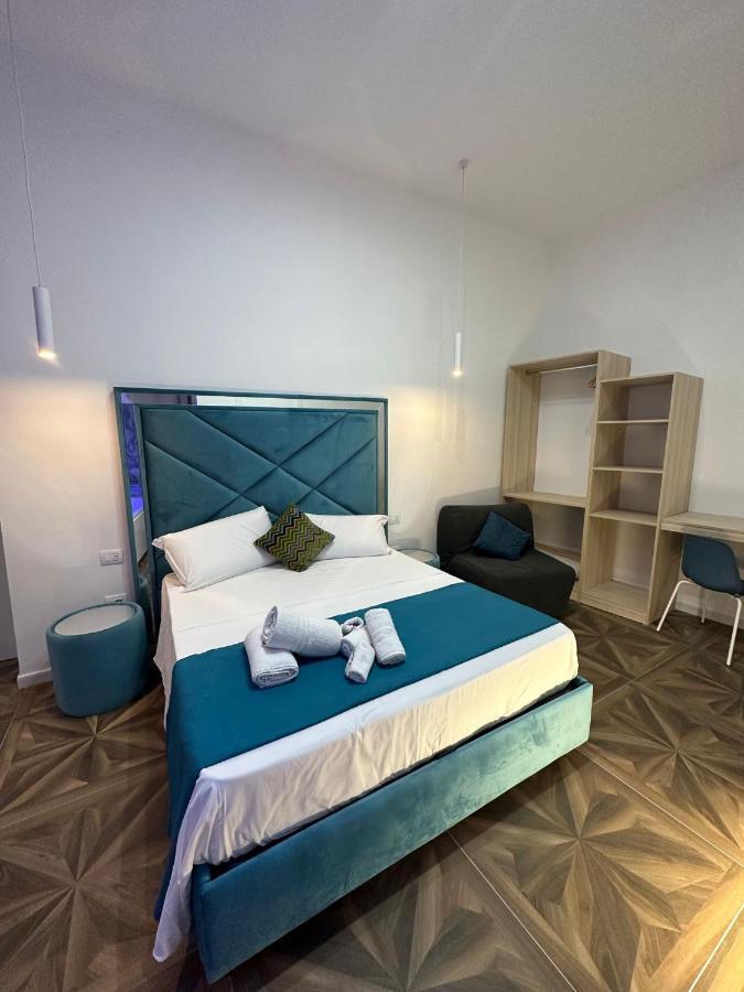 San Ferdinando Suite Room Napoli Bagian luar foto
