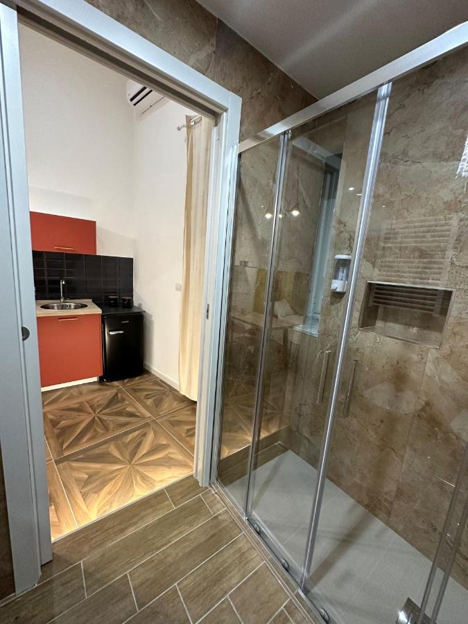 San Ferdinando Suite Room Napoli Bagian luar foto